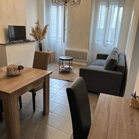Chez Coco Et Herve Etage Sigean Bagian luar foto