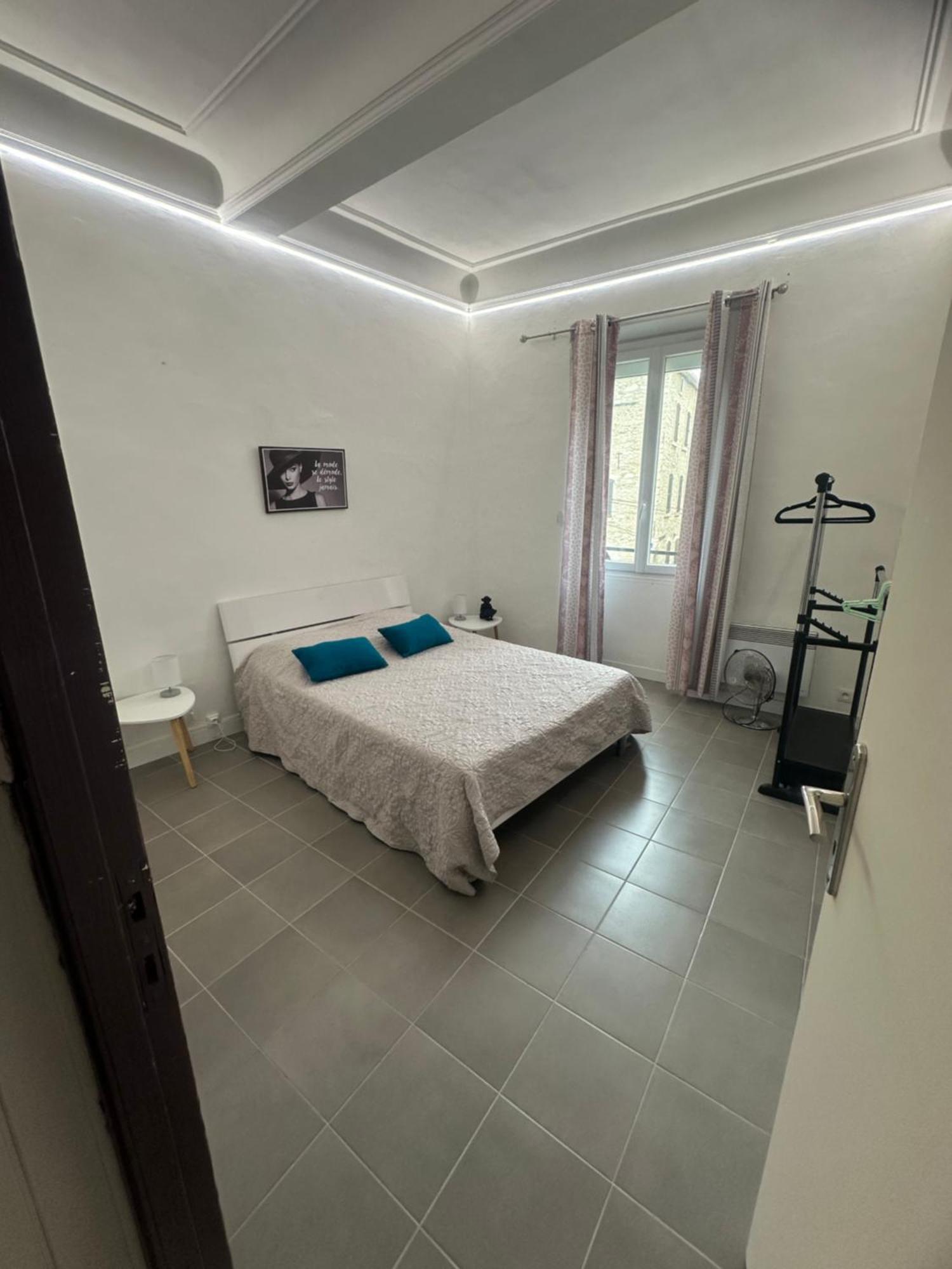 Chez Coco Et Herve Etage Sigean Bagian luar foto