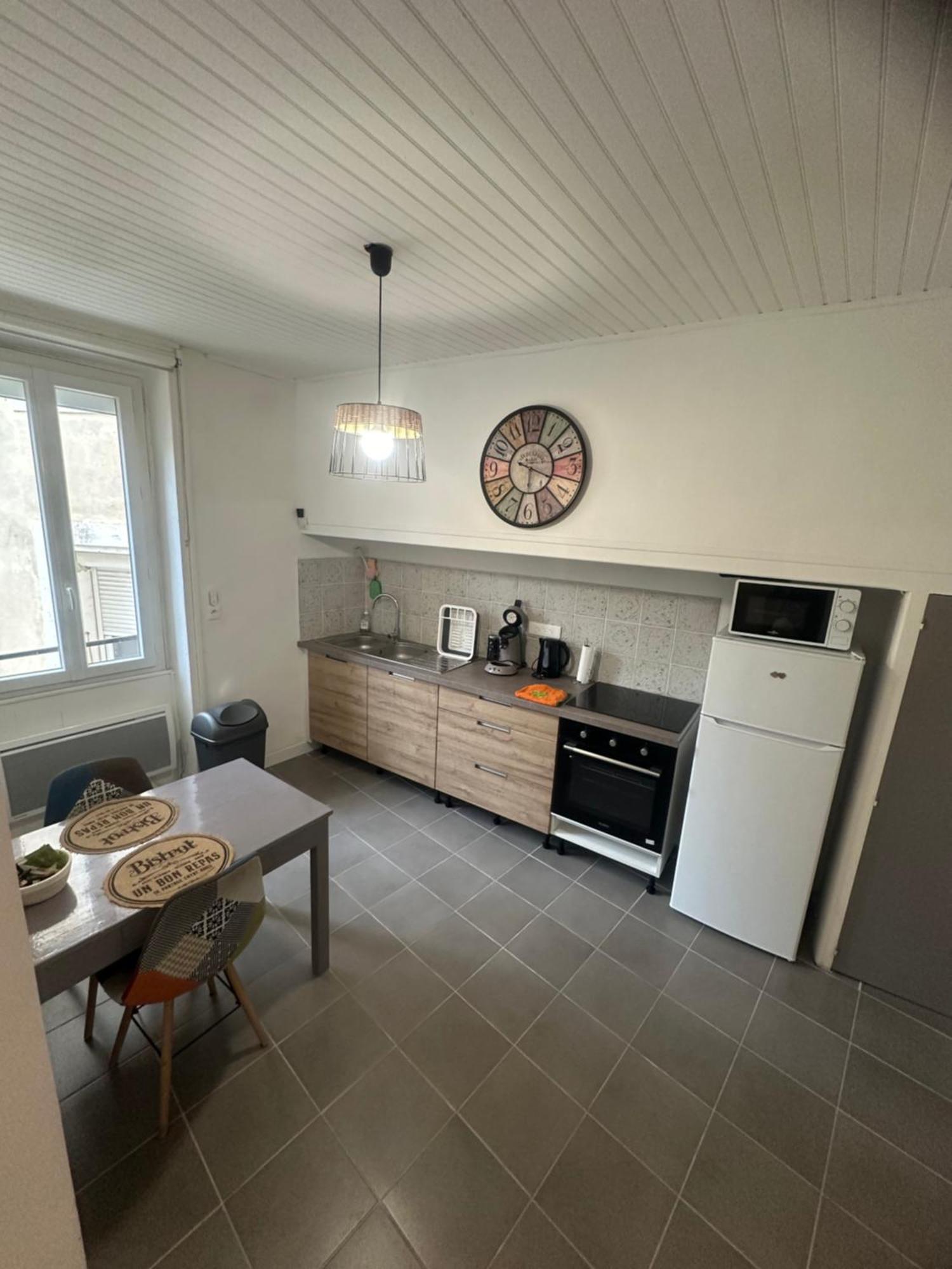 Chez Coco Et Herve Etage Sigean Bagian luar foto